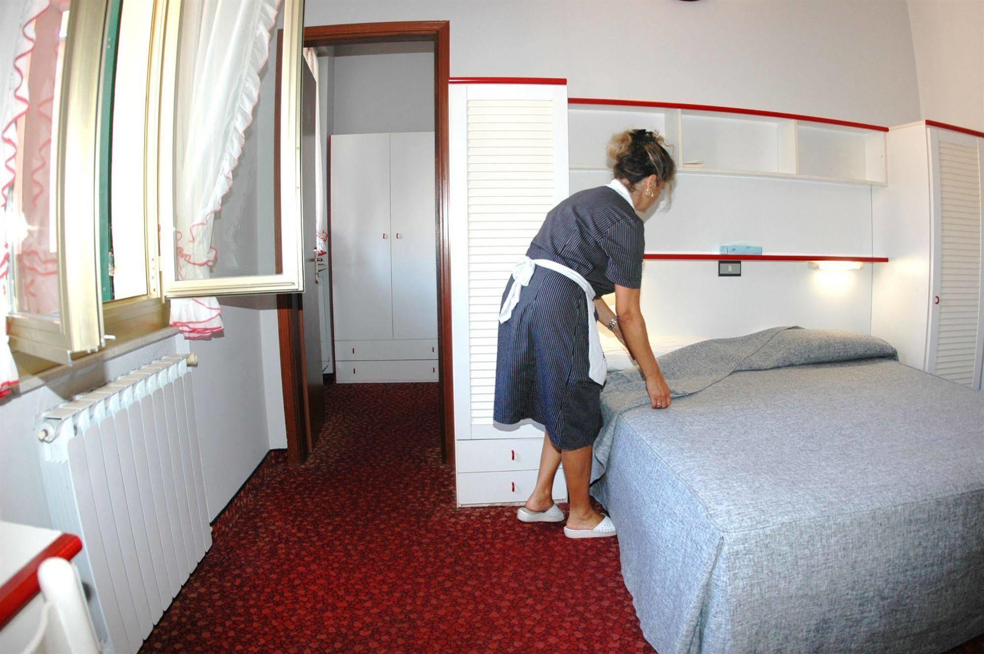 סנטה מרגריטה ליגורה Hotel Flory מראה חיצוני תמונה